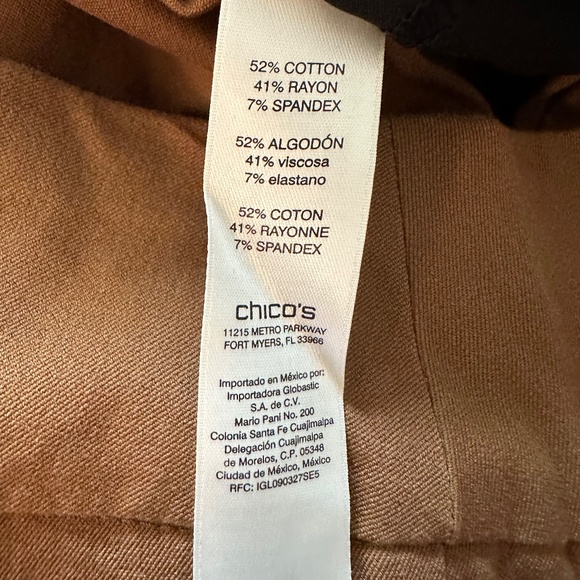 Chico's Pants 1.5 Short US M/10 Short Slimming 4 Way Stretch Pull on Cafe NEW - Picture 12 of 16